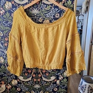 Essue Yellow Off-Shoulder Top